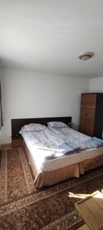 Djolevi Guesthouse Добриниште Экстерьер фото